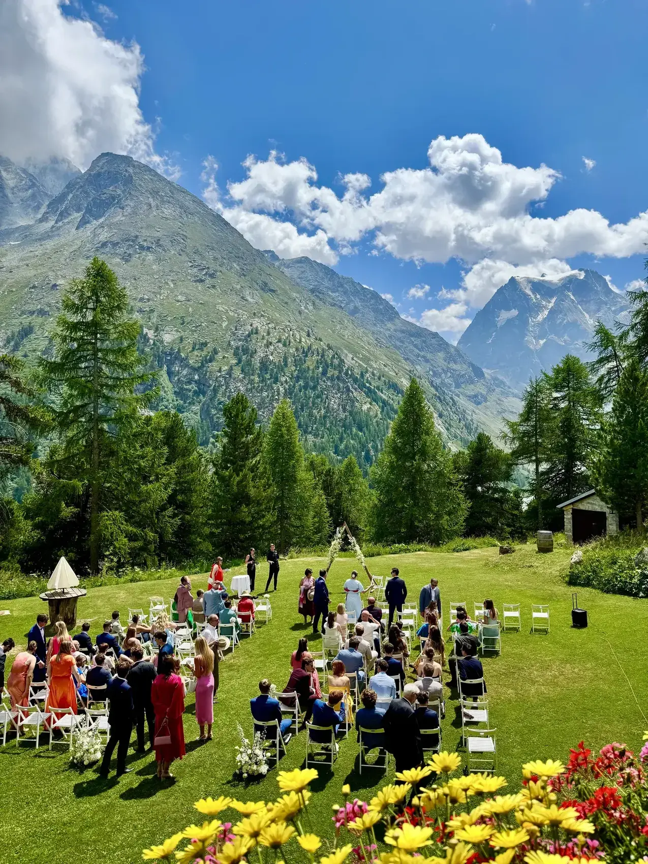 Open-air wedding ceremony facing the peaks of Arolla — Grand Hôtel & Kurhaus Arolla