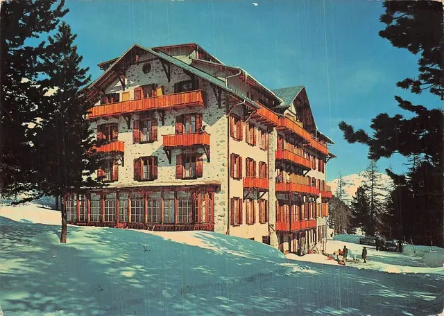Grand Hôtel & Kurhaus Arolla — façade historique, archives été 1896