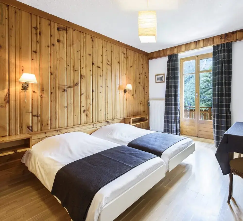 Chambre Vue Forêt en bois d'arolle — Grand Hôtel & Kurhaus Arolla